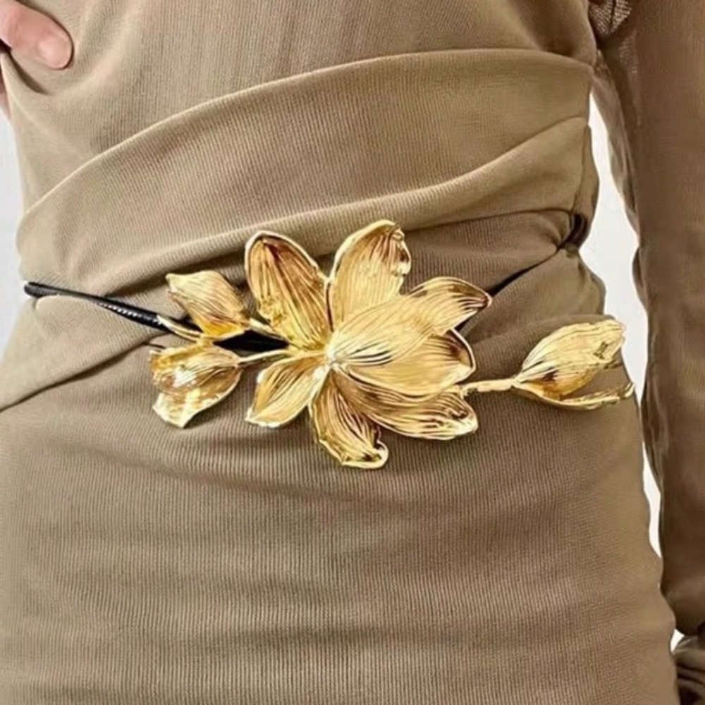 🆕 Tulip Flower Statement Belt